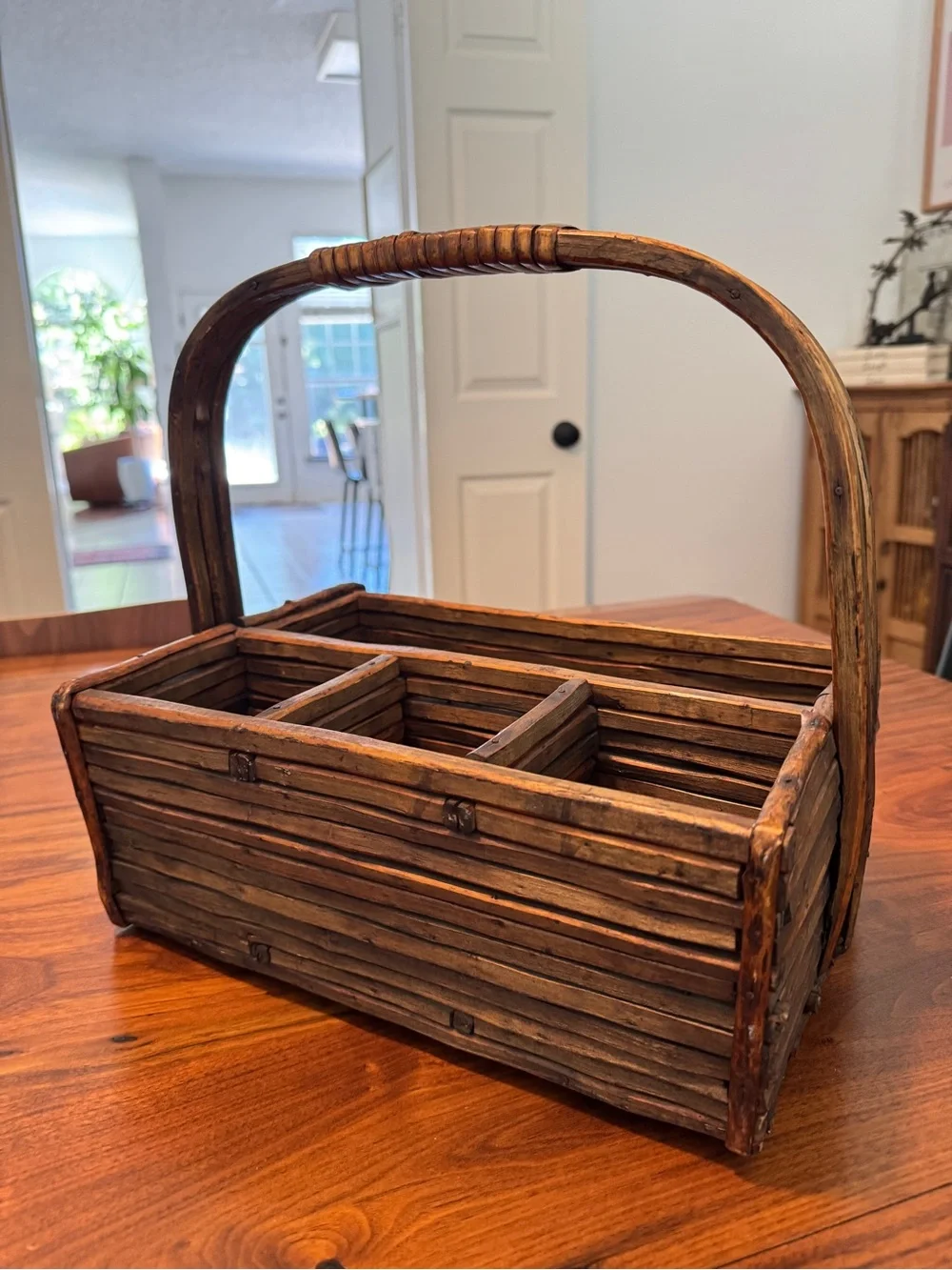 Vintage Farmhouse Wood Wicker Basket Woven Condiments Flatware Organizer Holder